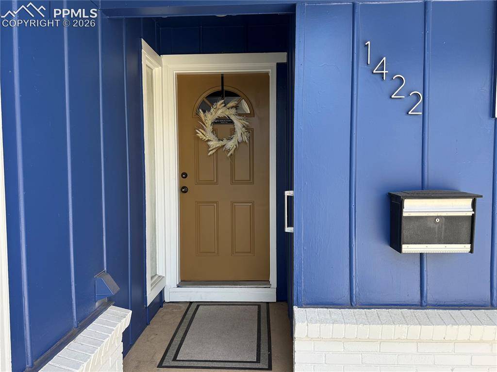 1422 Rushmore DR, Colorado Springs, CO 80910