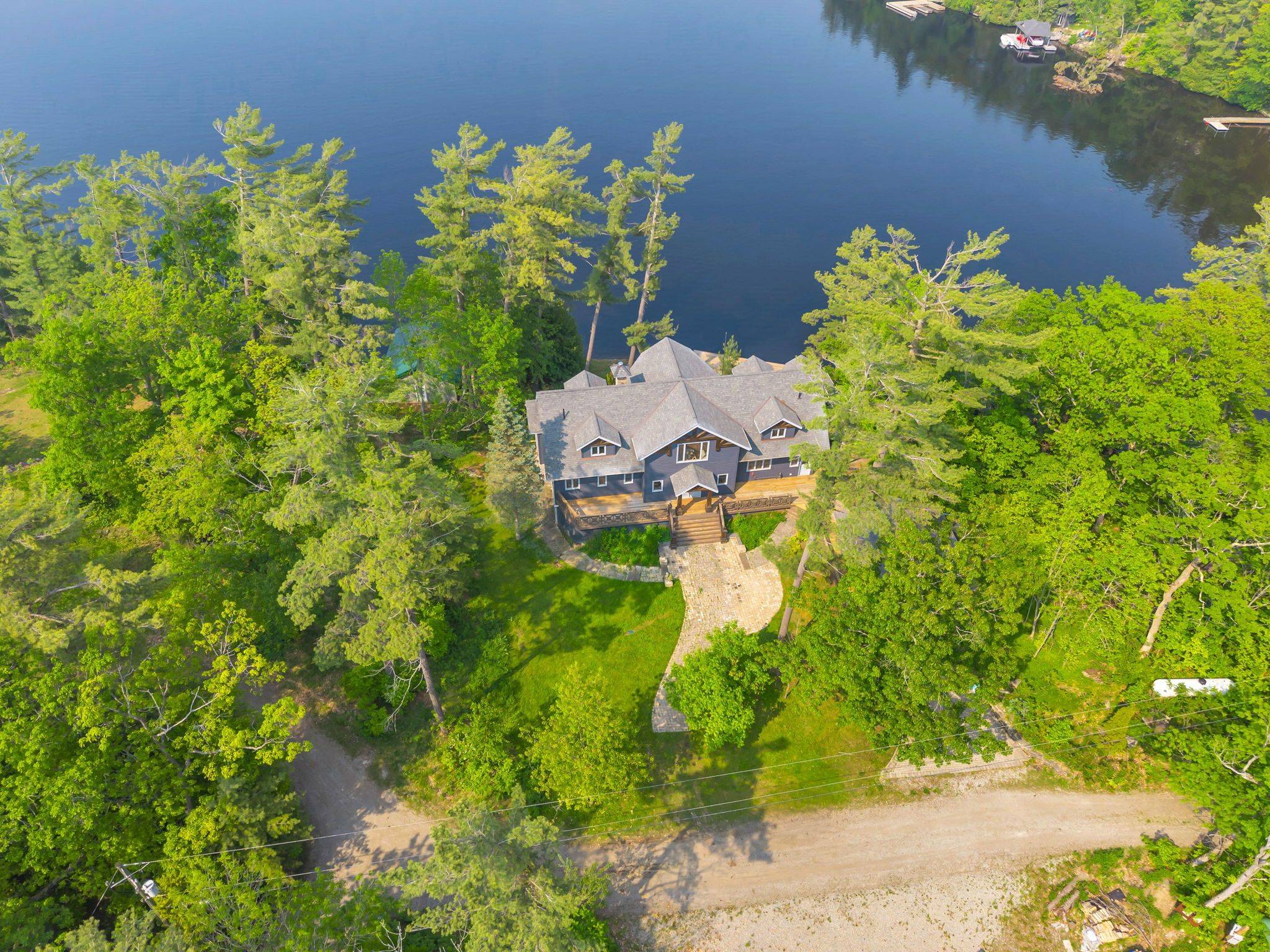 1754 Pappy Gill LN, Severn, ON L0K 1E0