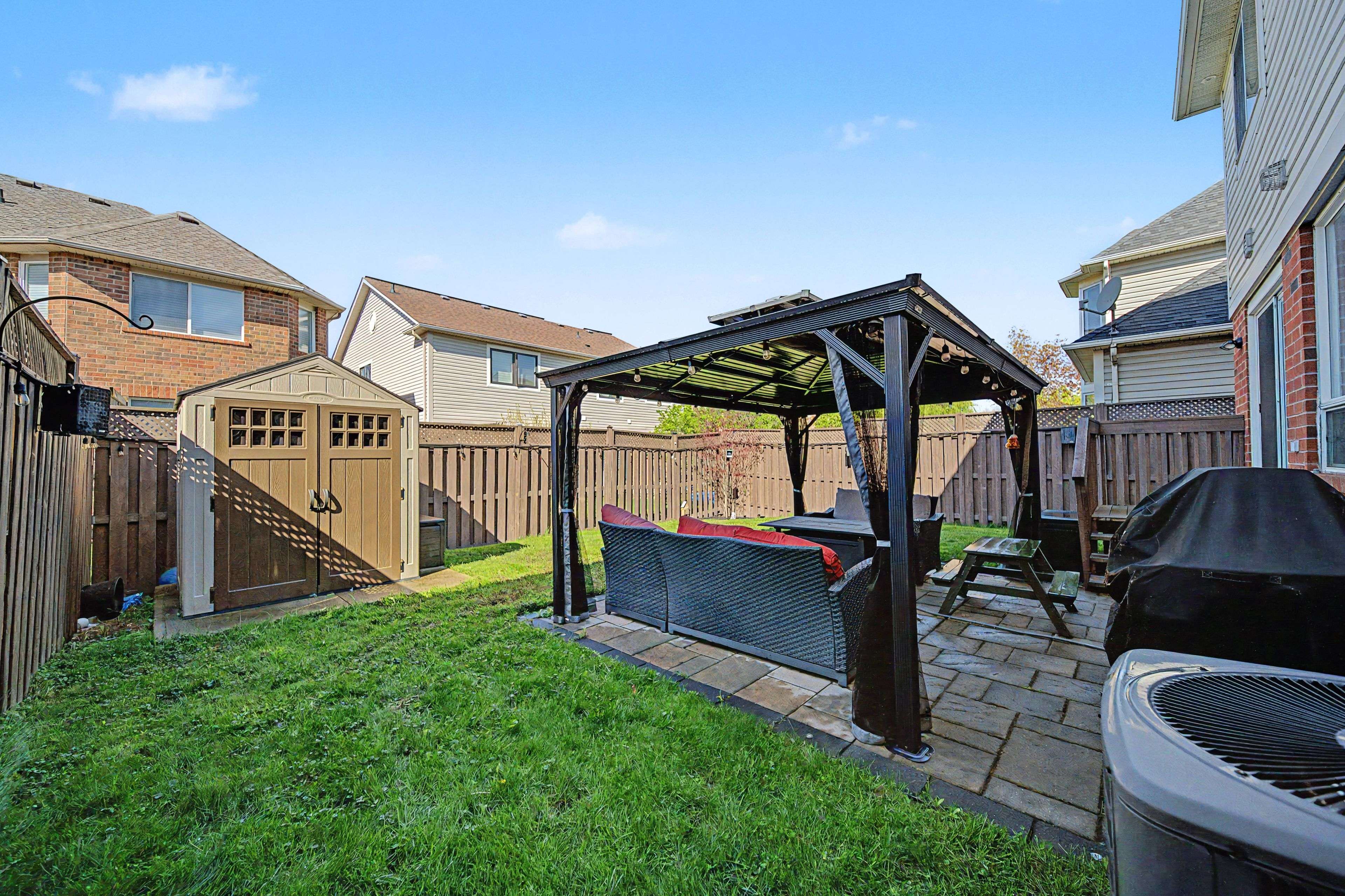 970 Donnelly ST, Milton, ON L9T 6E2
