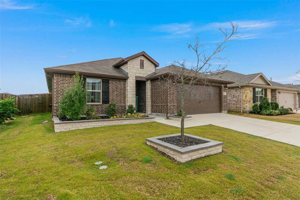2512 Puma Street, Crandall, TX 75114