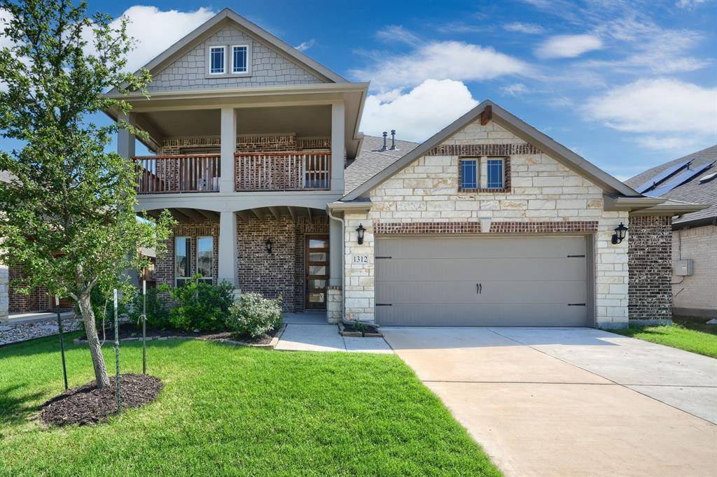 1312 Arrowwood Drive, Aubrey, TX 76227