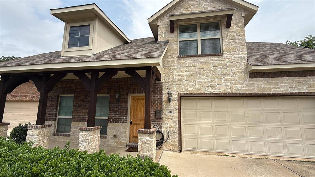 700 N Irving Heights Drive, Irving, TX 75061