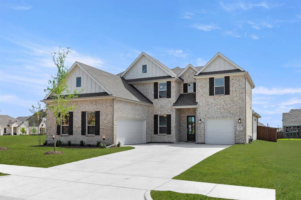 507 Pinnacles Court, Forney, TX 75126