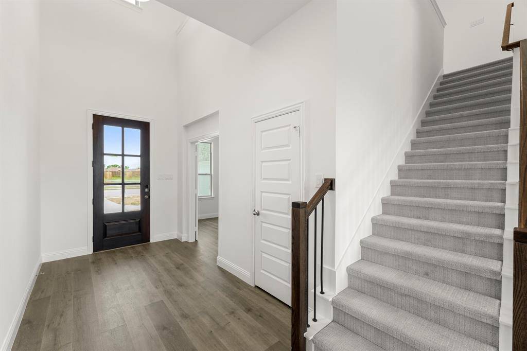 507 Pinnacles Court, Forney, TX 75126