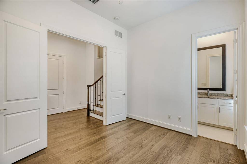 7333 Valley View Lane #601, Dallas, TX 75240