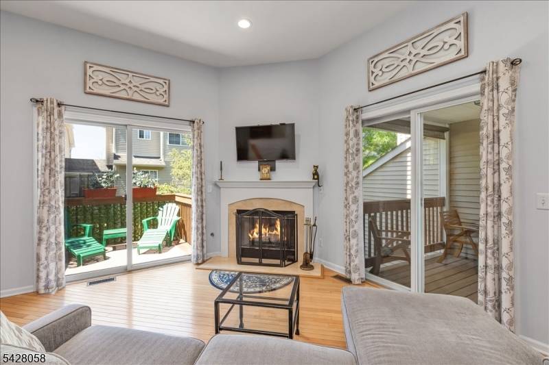 3 Whispering Way E, Berkeley Heights Twp., NJ 07922