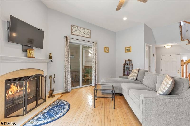 3 Whispering Way E, Berkeley Heights Twp., NJ 07922