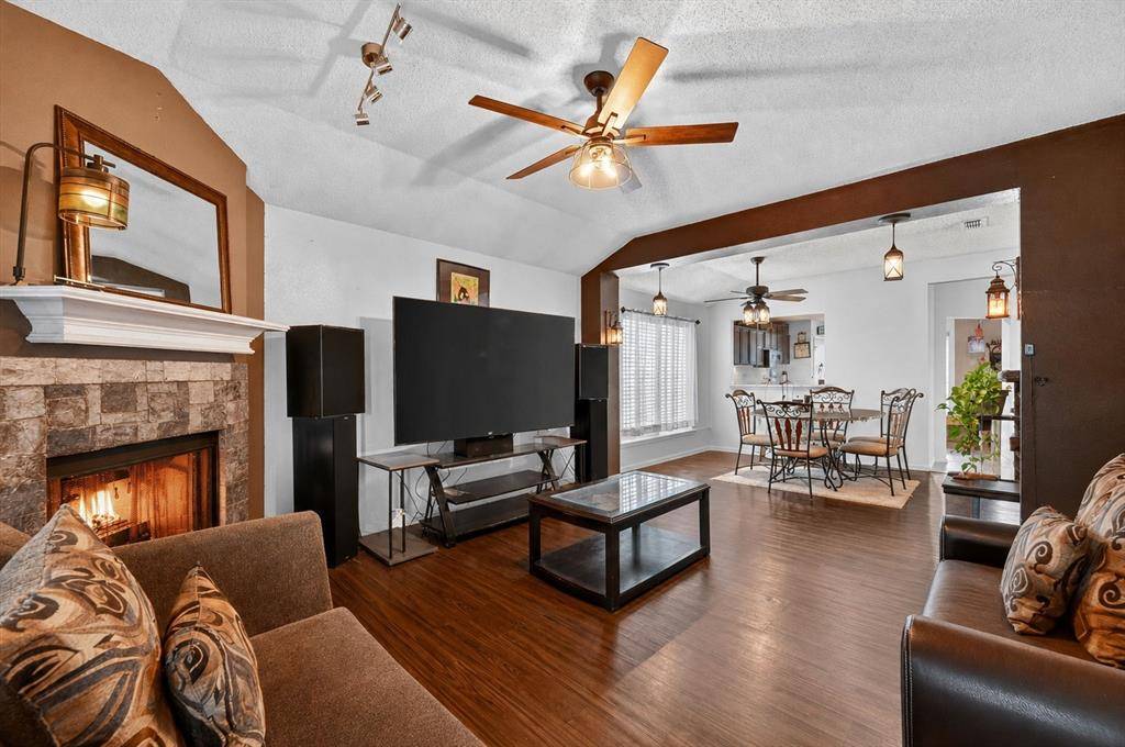 7205 Ashbourne Way, Fort Worth, TX 76133