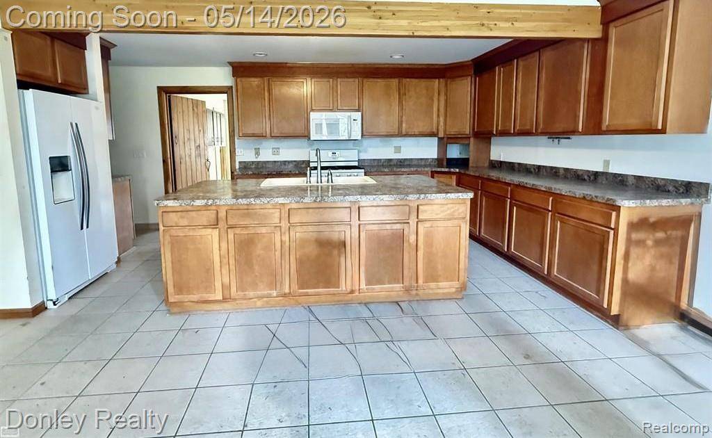 7285 Mayville RD, Koylton Township, MI 48453