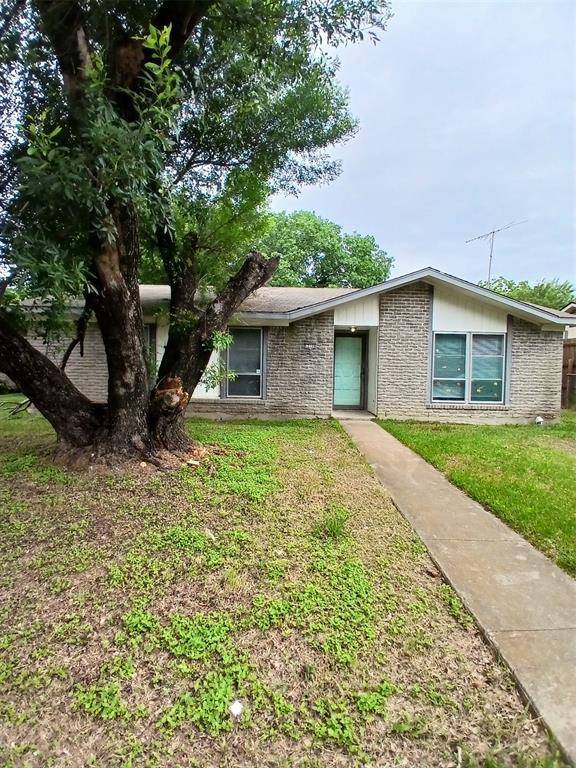 12109 Bishop Drive, Balch Springs, TX 75180