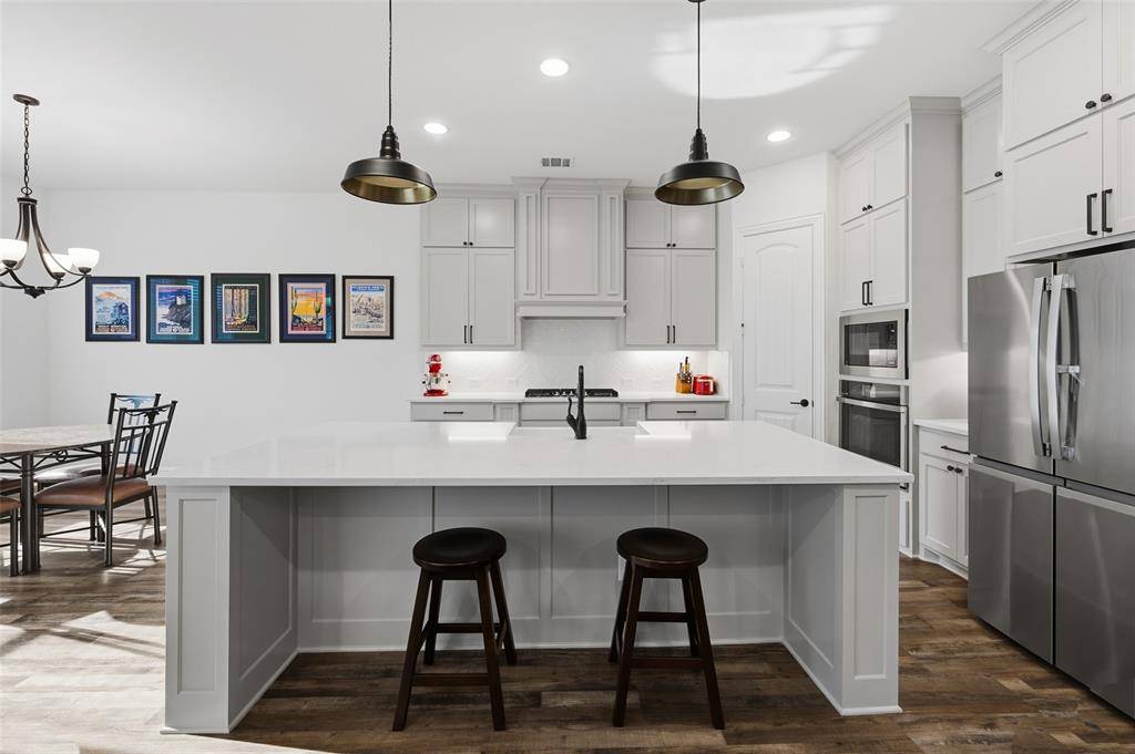 2702 Vista Parkway, Mansfield, TX 76063
