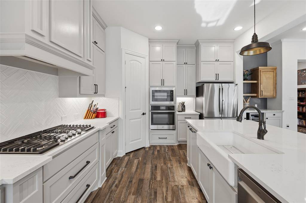 2702 Vista Parkway, Mansfield, TX 76063