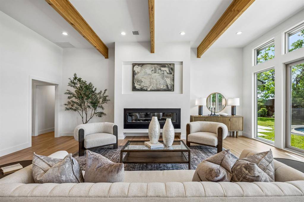 4452 Sugar Mill Road, Dallas, TX 75244