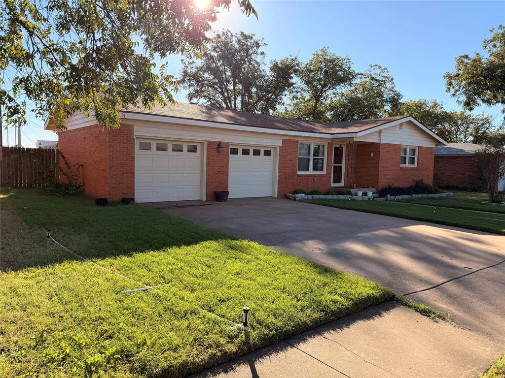 4008 Irving Avenue, Snyder, TX 79549
