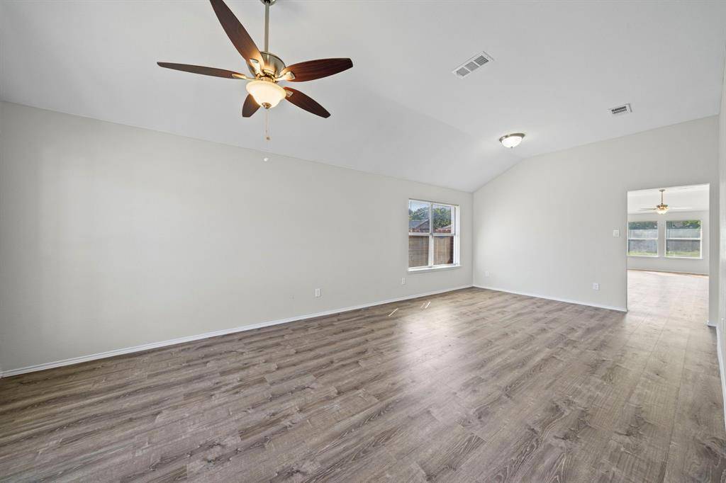 1216 Urban Drive, Desoto, TX 75115