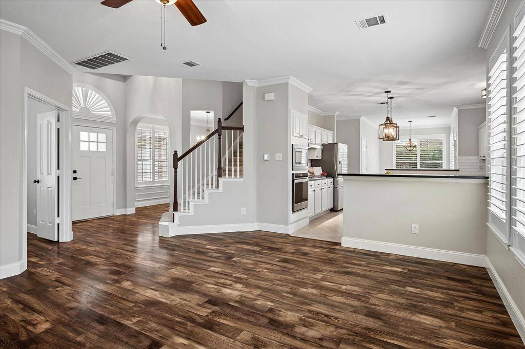 821 Palm Desert Drive, Garland, TX 75044