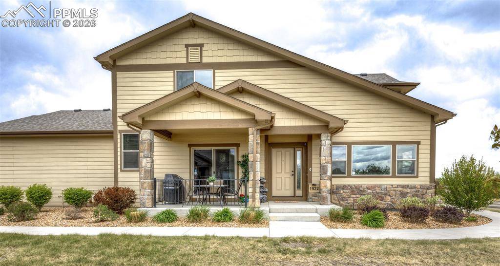 1922 Sunshine Peak DR, Loveland, CO 80538