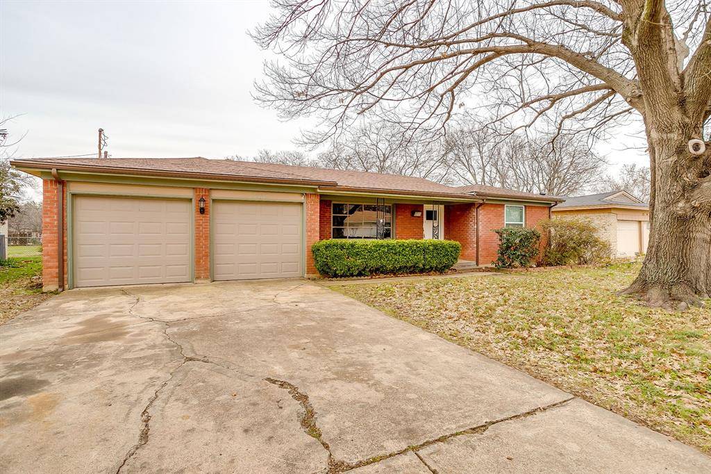 3528 Garwood Drive, North Richland Hills, TX 76117