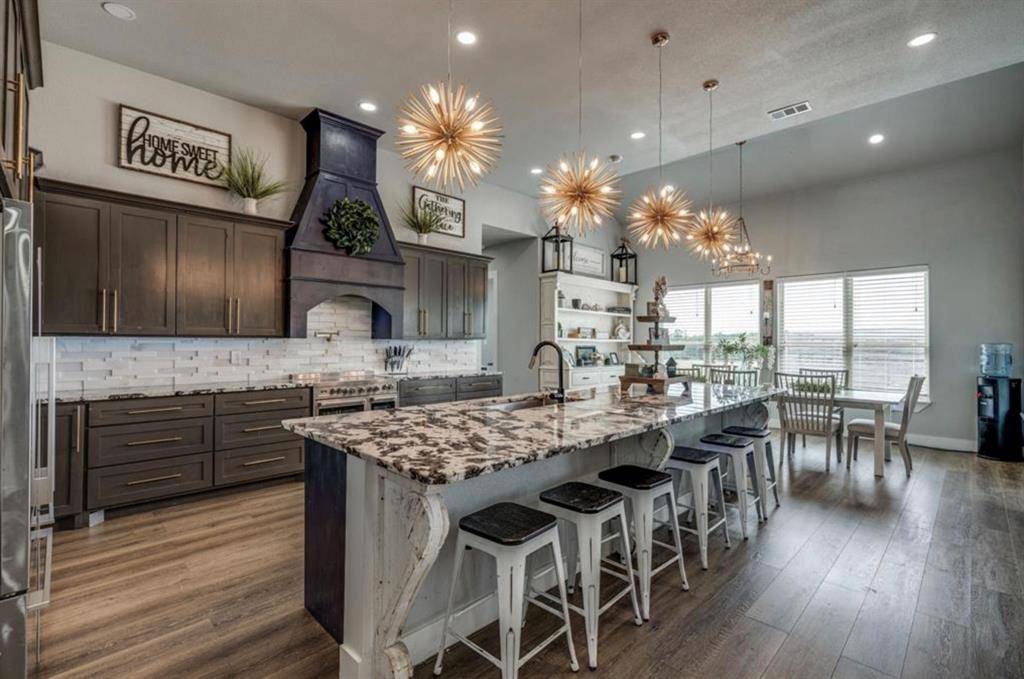 997 Ovilla Road, Waxahachie, TX 75167