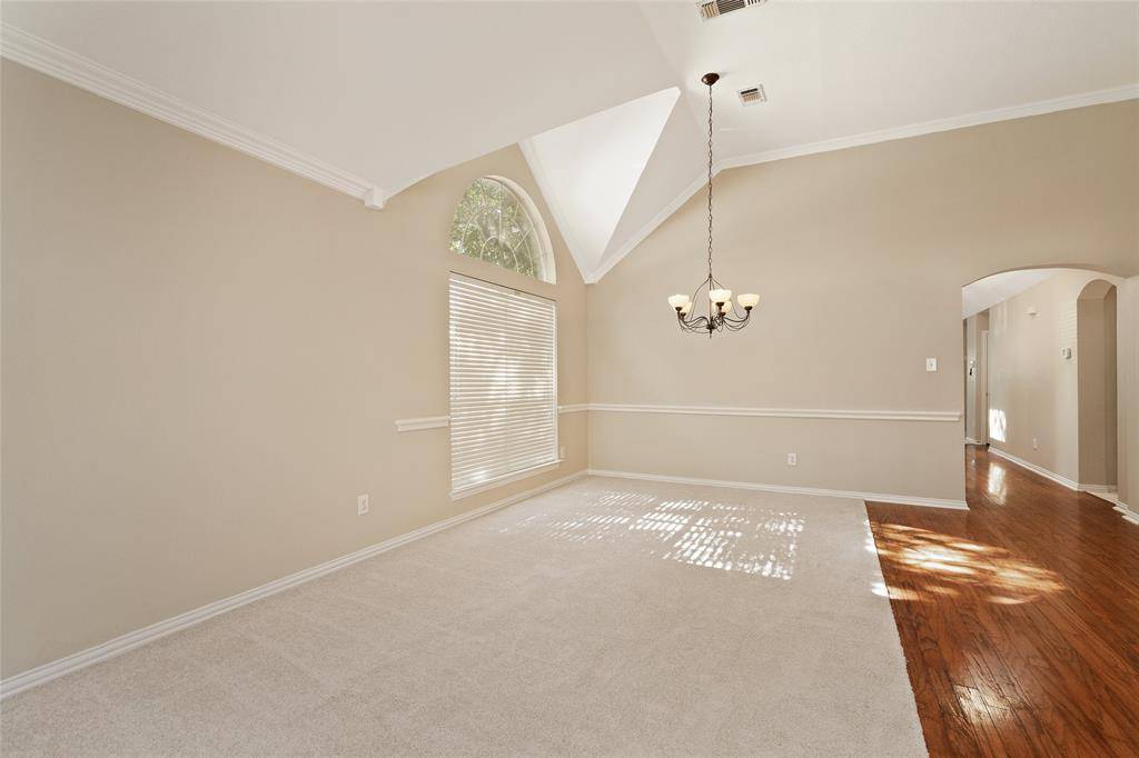 114 Midcrest Drive, Irving, TX 75063