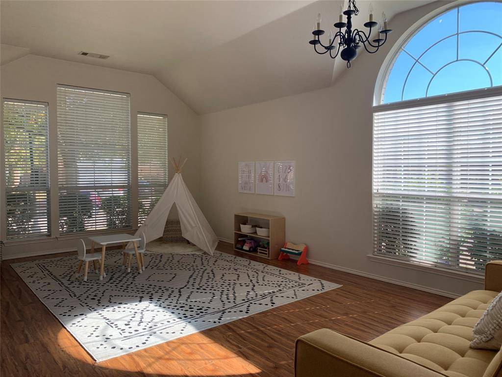 2616 Travis Drive, Mckinney, TX 75072