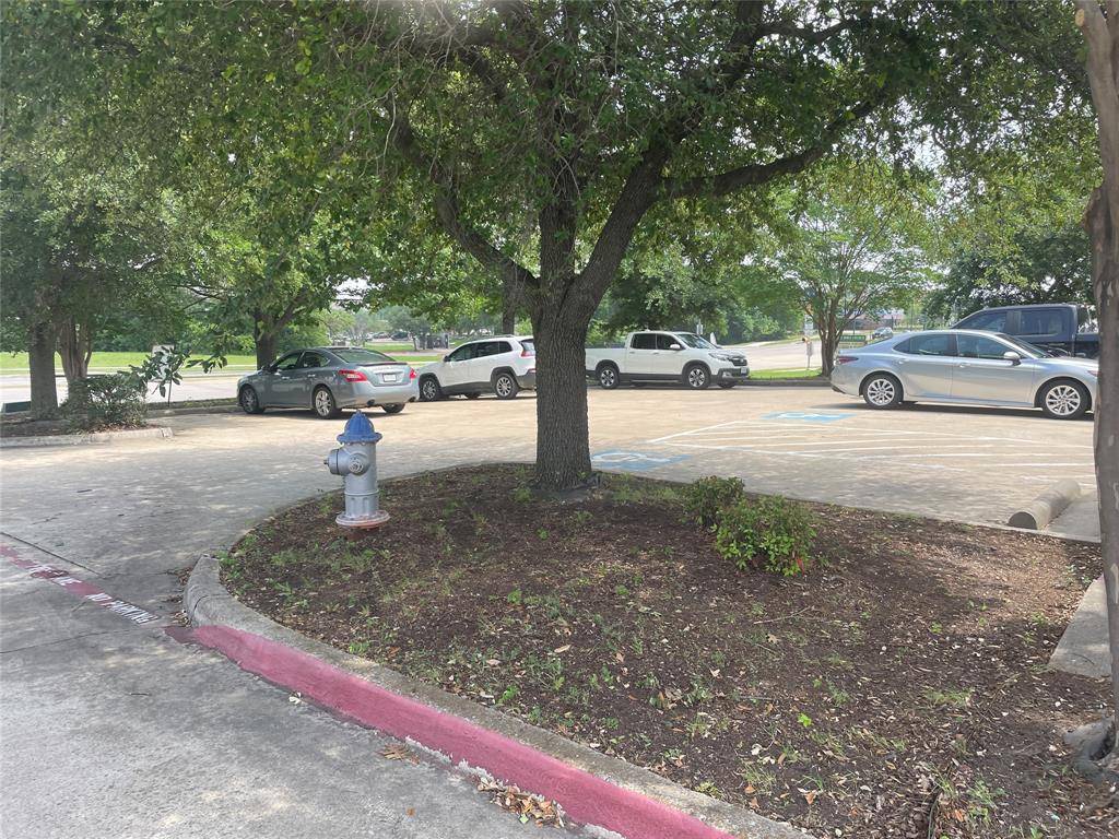2379 Gus Thomasson Road, Mesquite, TX 75150