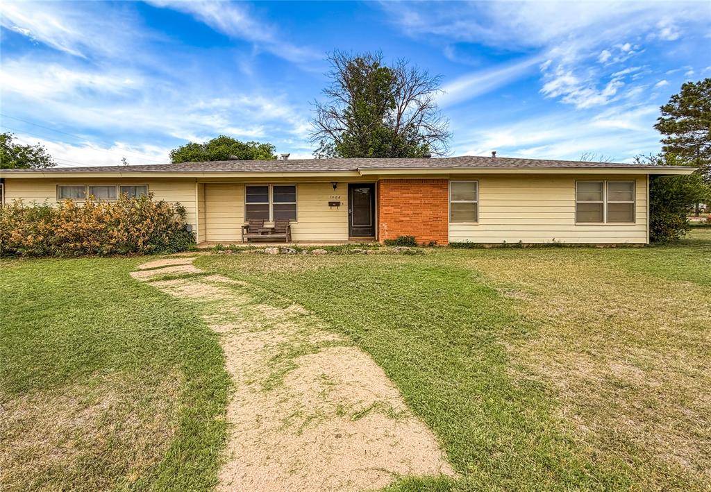 1408 Westover Drive, Anson, TX 79501