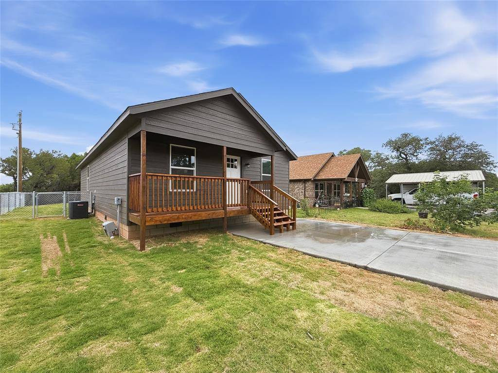 919 Arkansas River Drive, Granbury, TX 76048