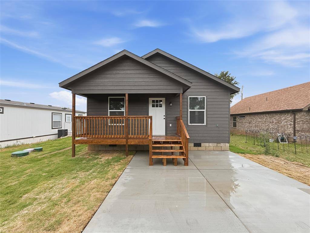 919 Arkansas River Drive, Granbury, TX 76048
