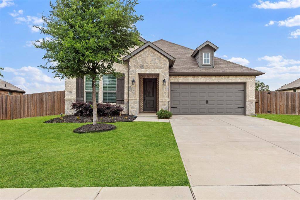 1620 Glade Meadows Drive, Burleson, TX 76058