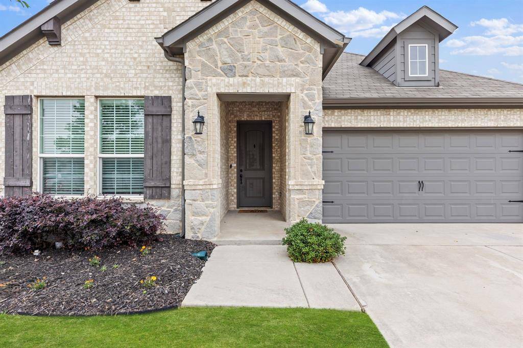 1620 Glade Meadows Drive, Burleson, TX 76058