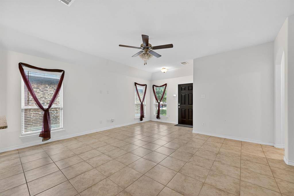 126 Redding Lane, Red Oak, TX 75154