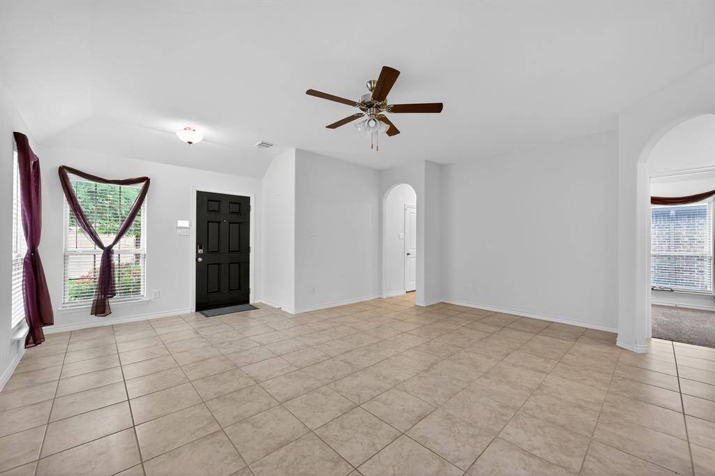 126 Redding Lane, Red Oak, TX 75154