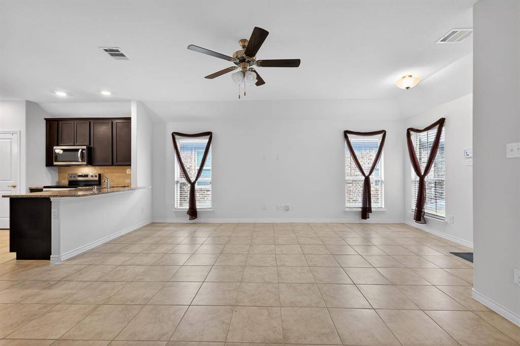 126 Redding Lane, Red Oak, TX 75154