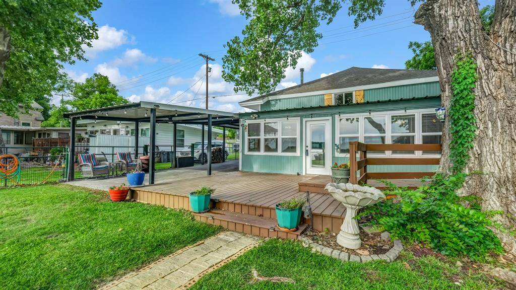 2005 E Lake Drive, Weatherford, TX 76087