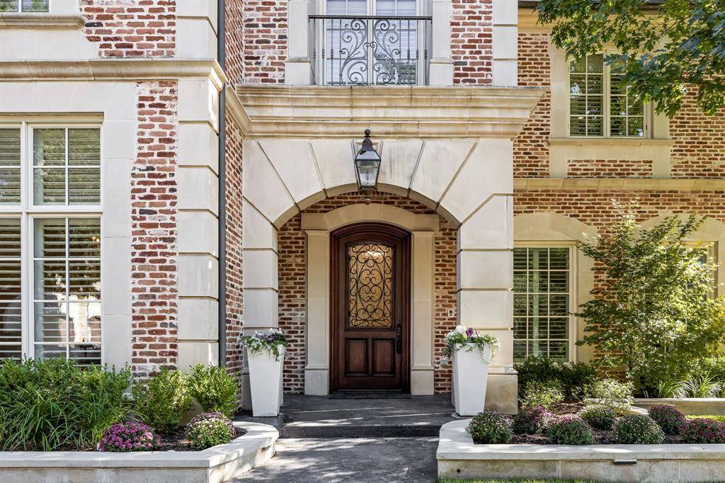 48 Kennington Court, Dallas, TX 75248