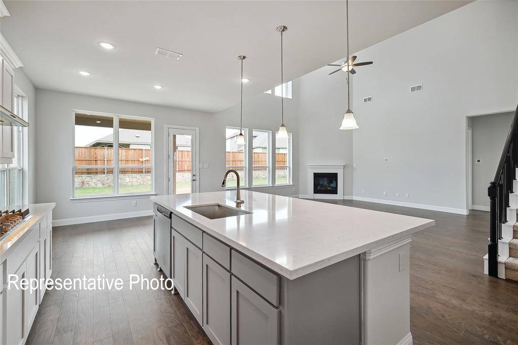 2297 Slate Drive, Waxahachie, TX 75167