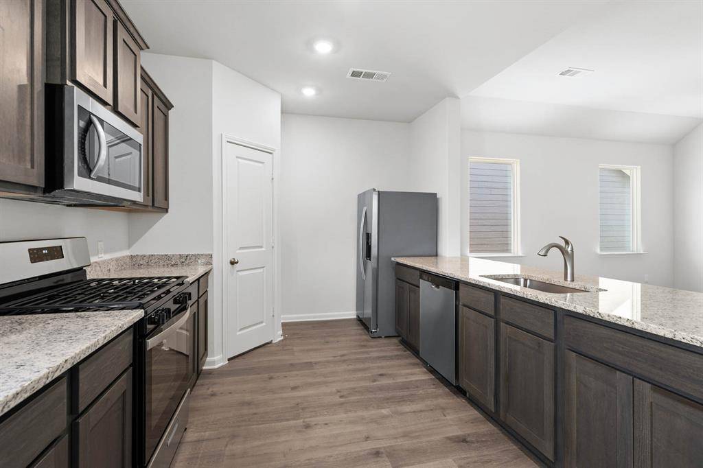 1533 Harvester Drive, Fort Worth, TX 76140