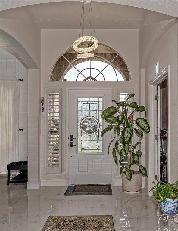 5925 Legend Lane, The Colony, TX 75056