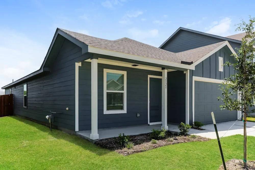 2624 Bartlett Street, Crandall, TX 75114