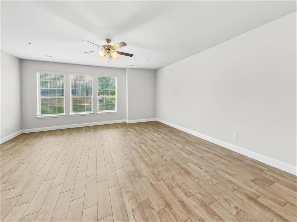 213 Suma Drive, Euless, TX 76040