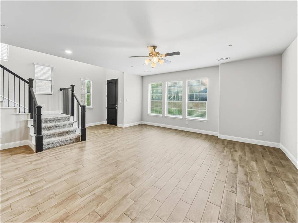 213 Suma Drive, Euless, TX 76040