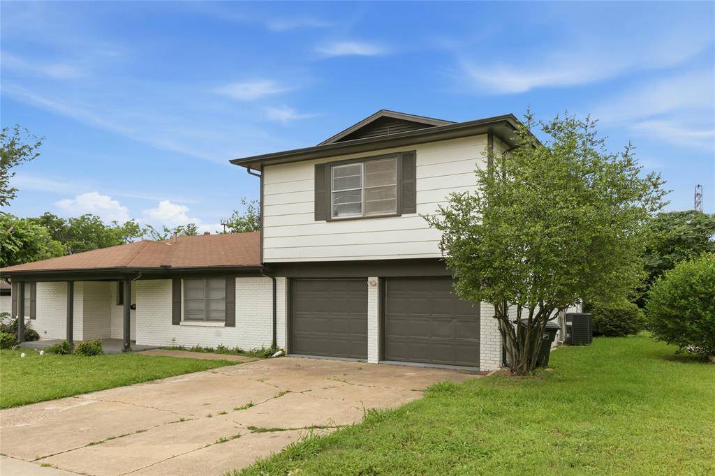 1732 Sheffield Place, Fort Worth, TX 76112