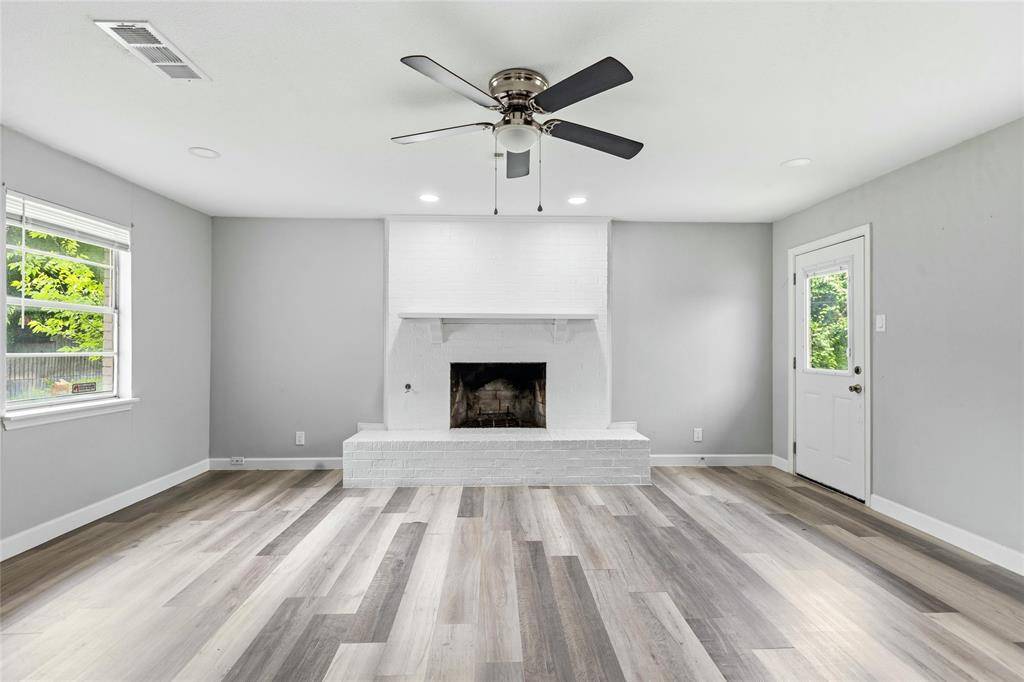 1732 Sheffield Place, Fort Worth, TX 76112
