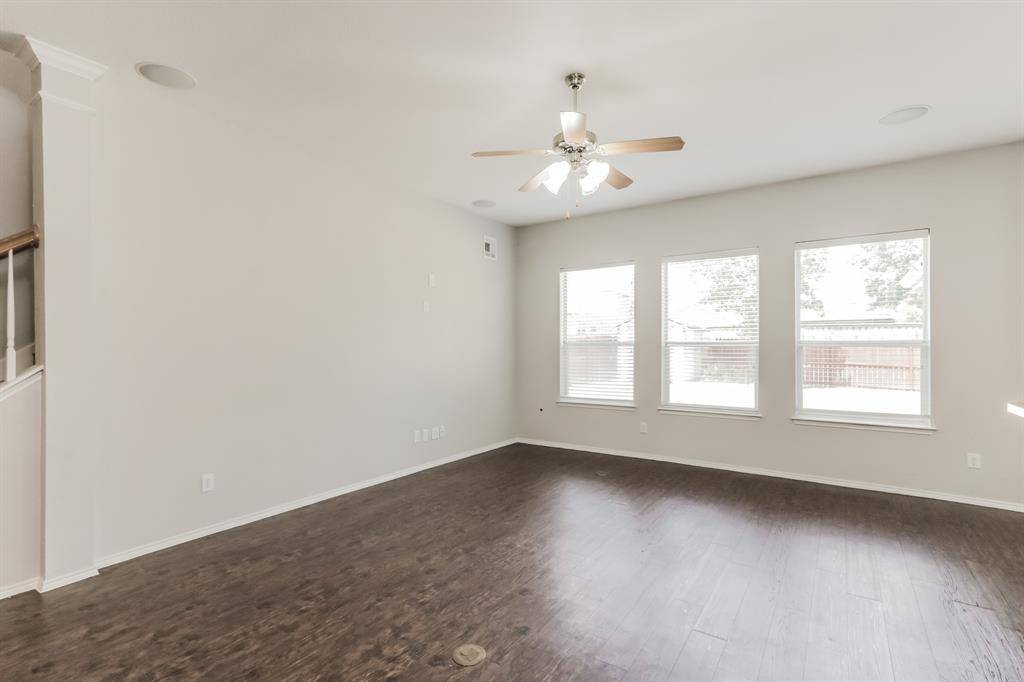 631 Magnolia Lane, Glenn Heights, TX 75154