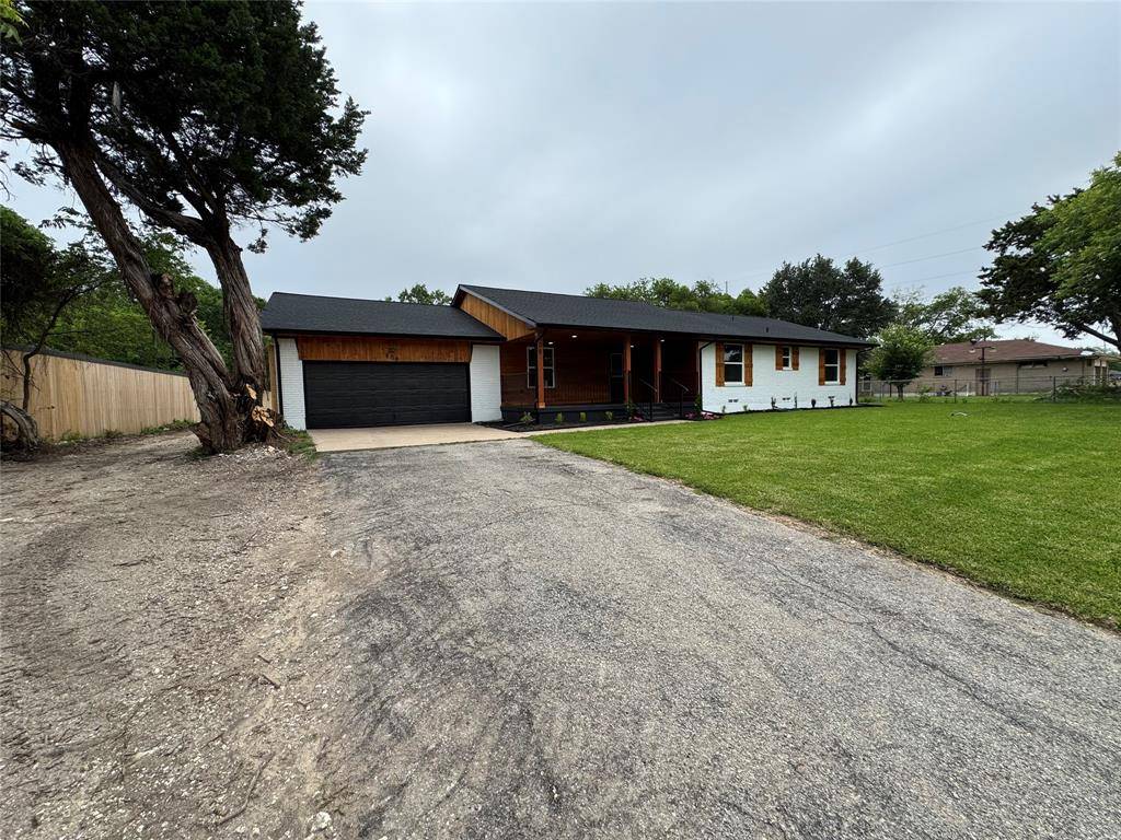 806 Jungle Drive, Duncanville, TX 75116