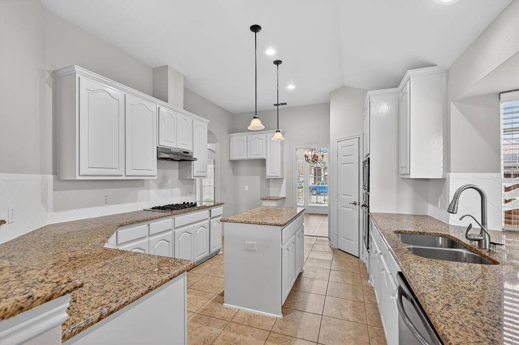 4502 Warbler Lane, Garland, TX 75043