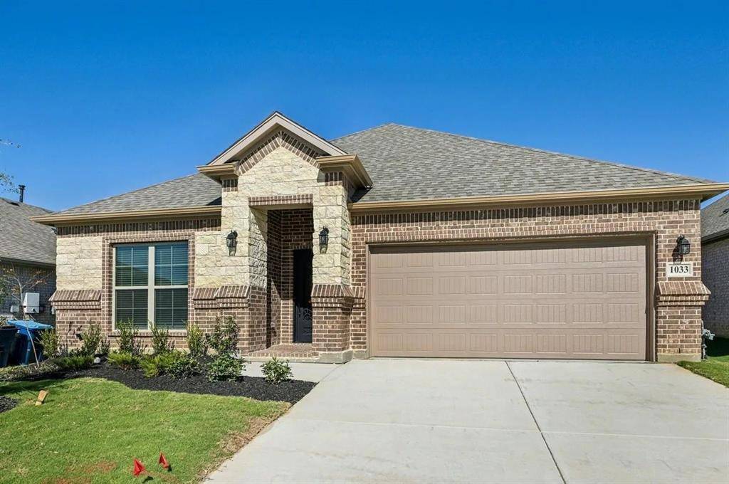 1033 Nighthawk Trail, Alvarado, TX 76009