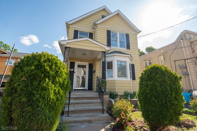 68 Richard St, Passaic City, NJ 07055