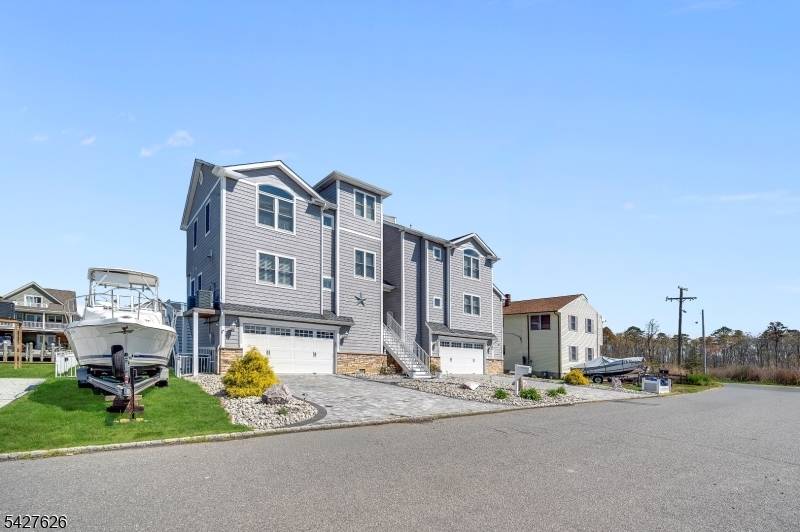 6 Capstan Rd, Ocean Twp., NJ 08758
